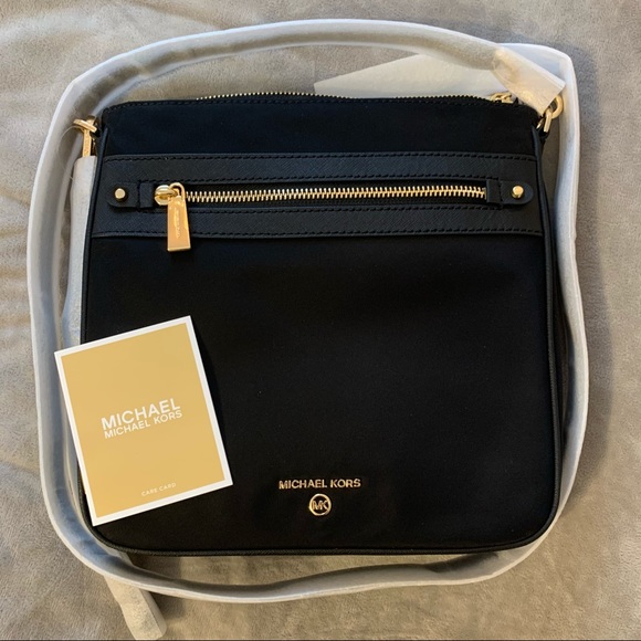 Michael Kors Handbags - Black Jet Set Michael Kors Crossbody